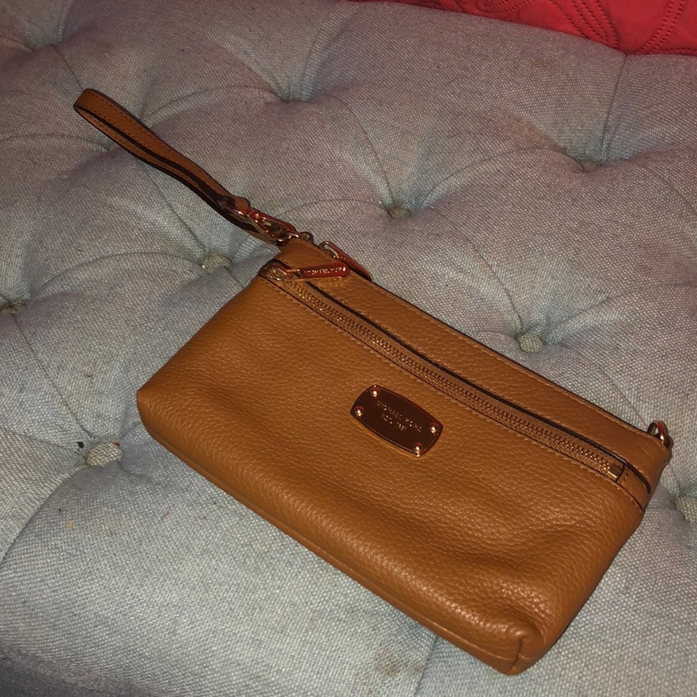 Michael Kors wristlet